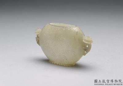 图片[2]-Small jade oblate vase with two floral handles, Qing dynasty-China Archive